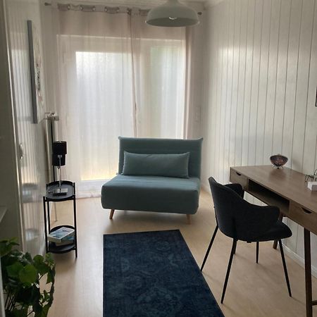 Amselweg Am Waldrand Gelegen Netflix Eigener Carport Uvm Appartement Taunusstein Buitenkant foto